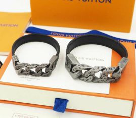 Picture of LV Bracelet _SKULVbracelet02cly18610685